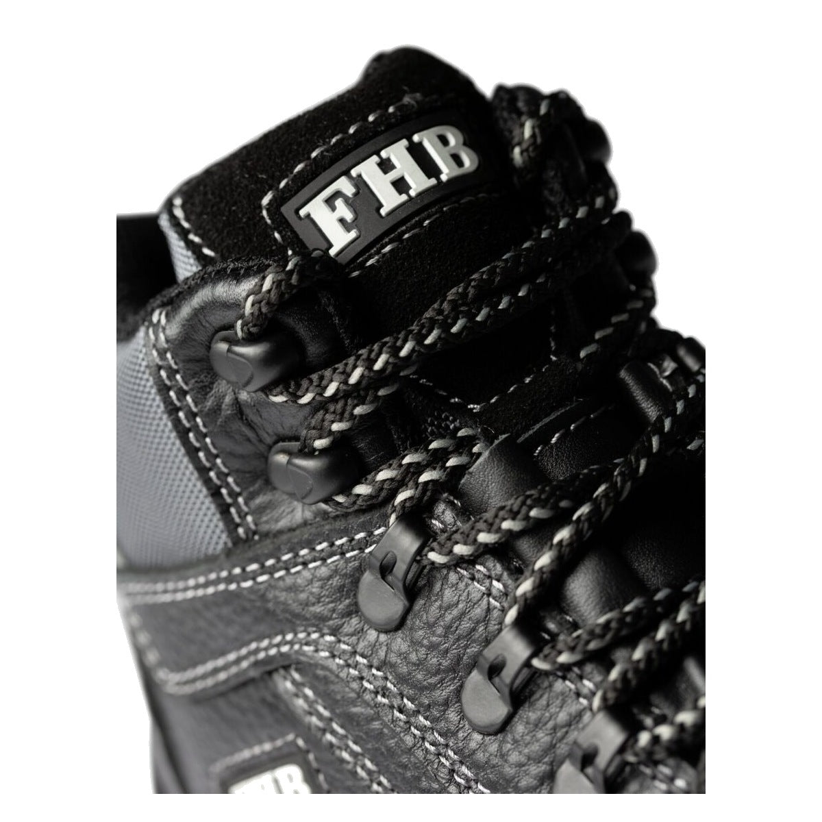 FHB Wilfried 83962 Dachdeckerschuhe schwarz – Detail von Schnürung und Schaft