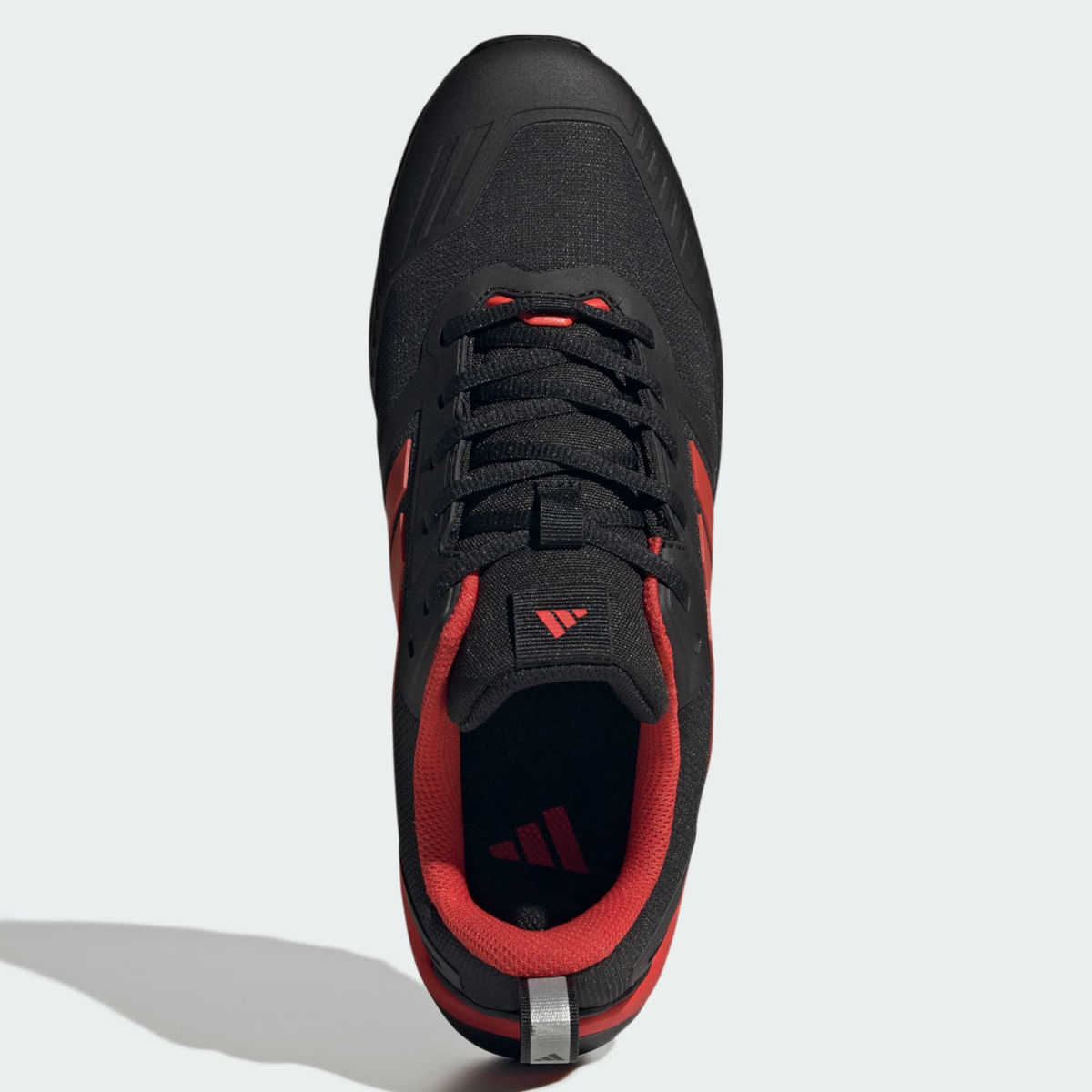 adidas GRADIX Black Red mit KPU verstärktem Mesh Obermaterial
