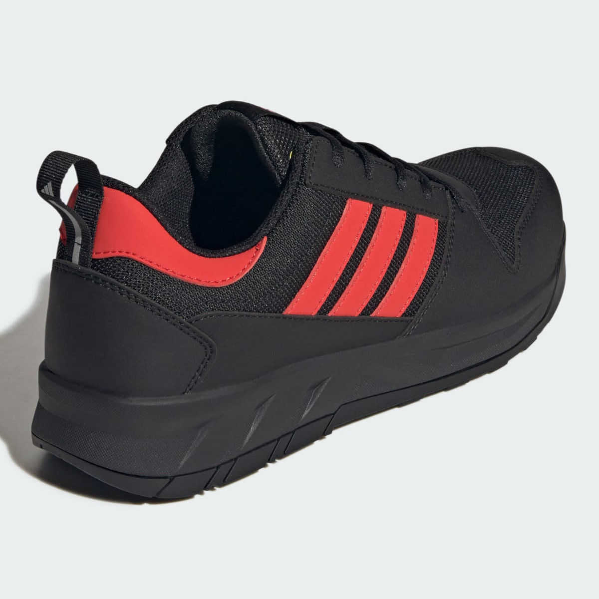adidas MOTIX Low S1PS Fersenpartie mit reflektierender Schlaufe und Shockabsorber