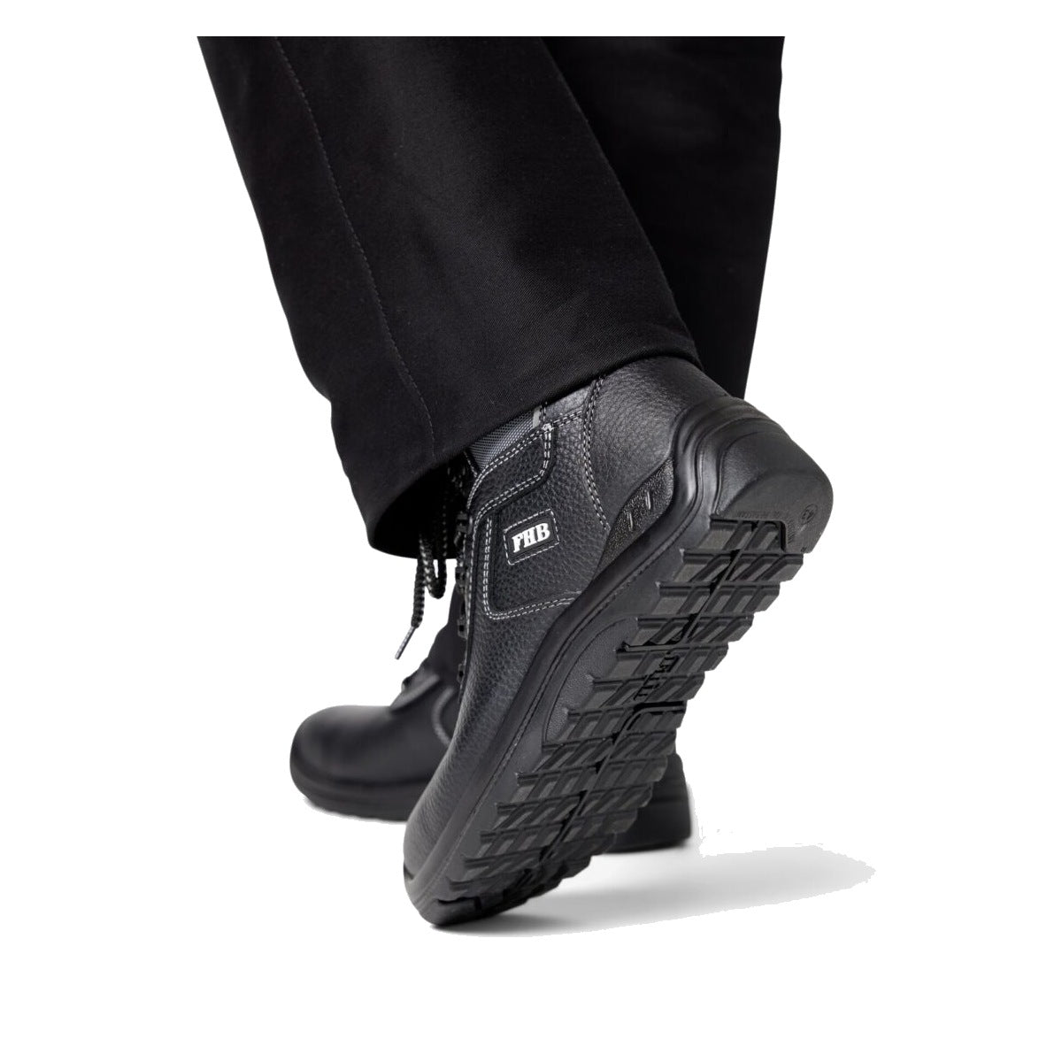 FHB Wilfried 83962 Dachdeckerschuhe schwarz – getragen mit sichtbarer Laufsohle
