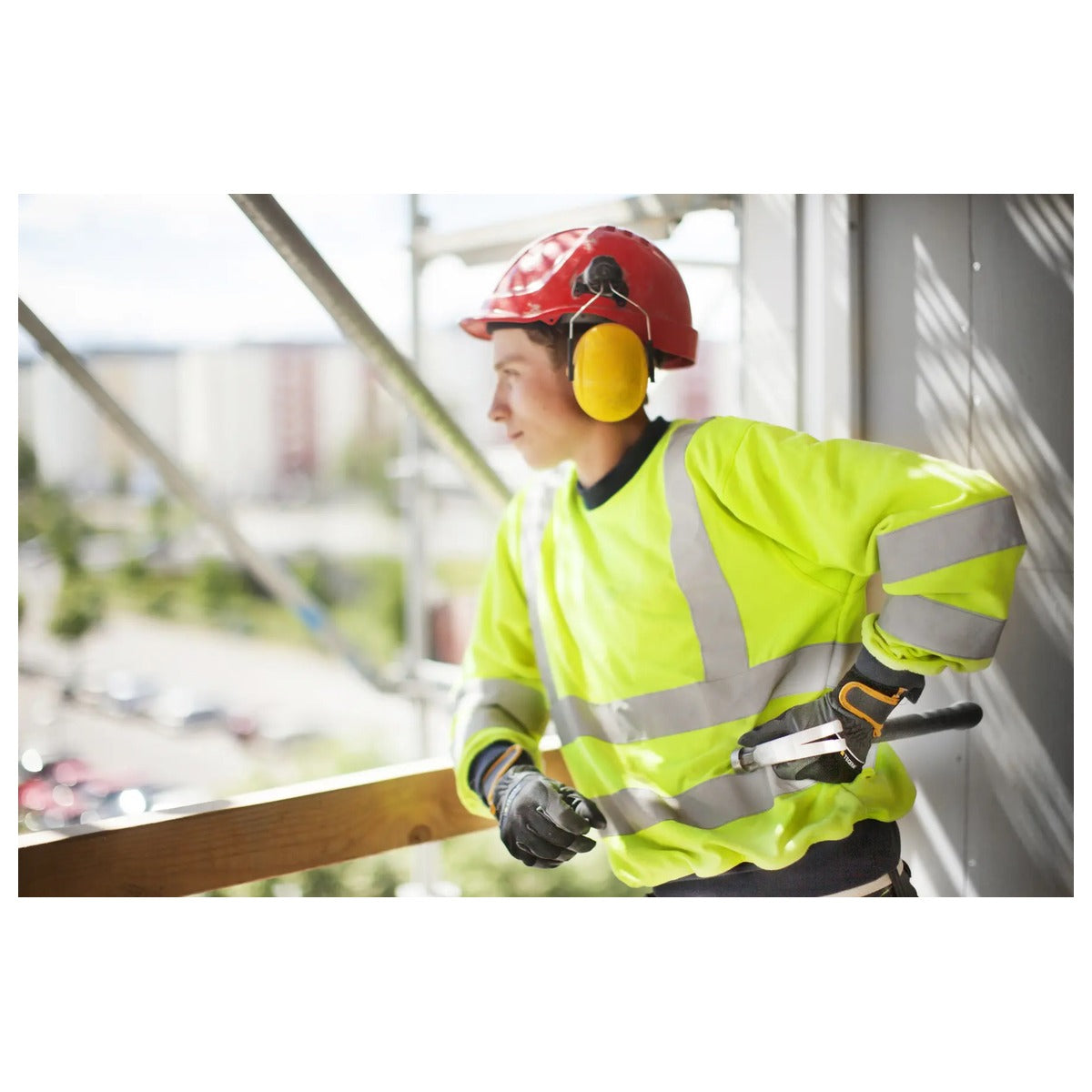 Tegera Pro 9105 Montagehandschuhe im Einsatz auf der Baustelle